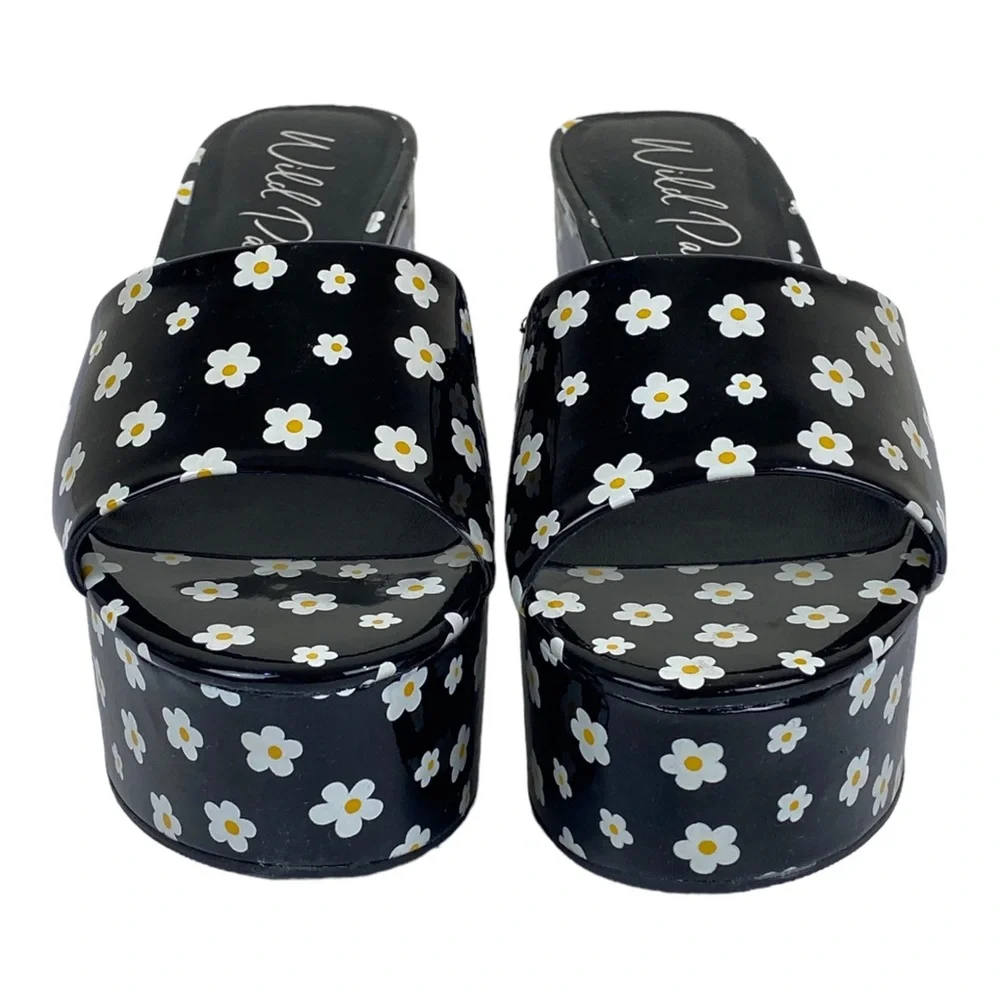 Melborne Platform Sandals Black Daisy - Picture 2 of 7